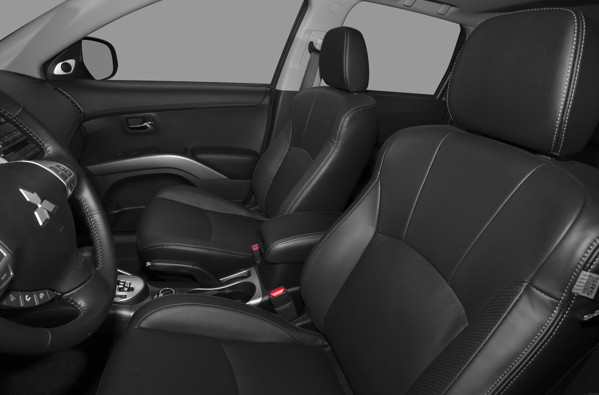 2012-Mitsubishi-Outlander-SUV-ES-4dr-Front-wheel-Drive-Interior-Front-Seats-1.png